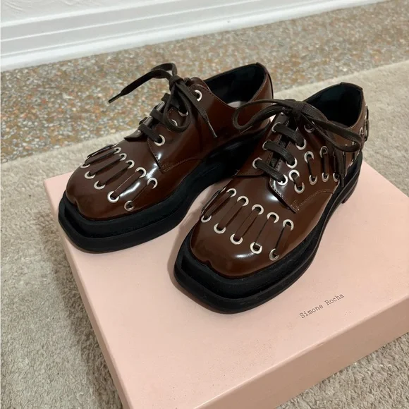 Brown Patent Leather Lace-Up Platforms with Silver Eyelet Detail - Picture 2 of 5